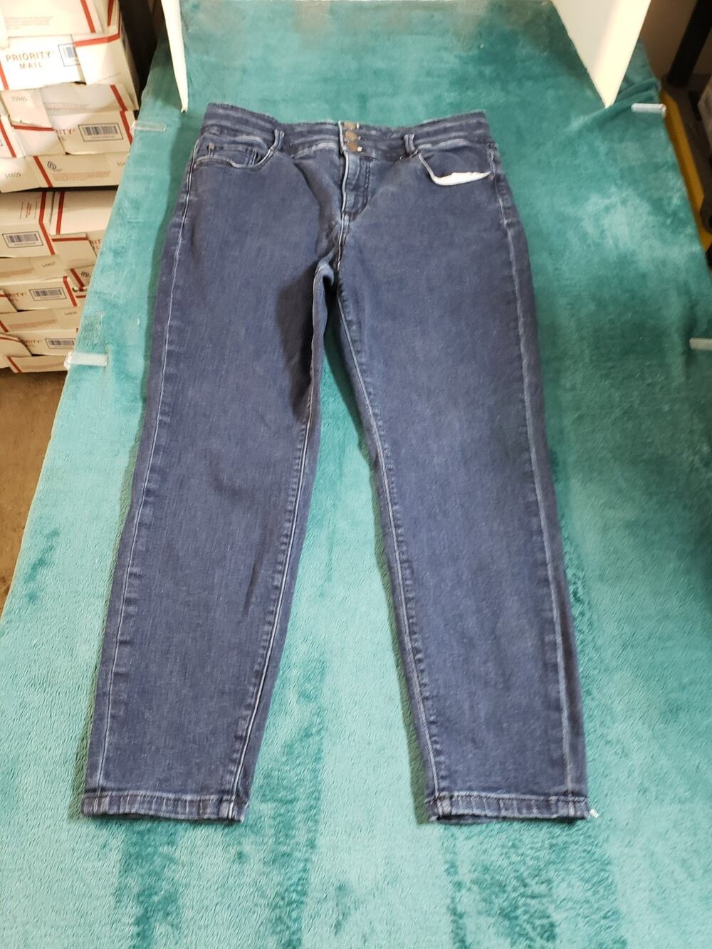 Ann Taylor Jeans Size 14 Petite Womens Blue Denim Stretch Pants High Rise Skinny